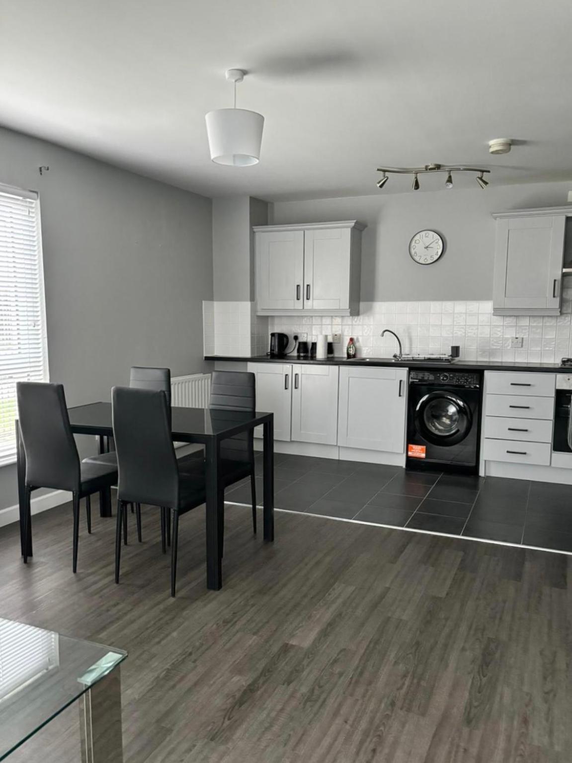 2 Bedroom Ground Floor Apartment Belfast Eksteriør bilde